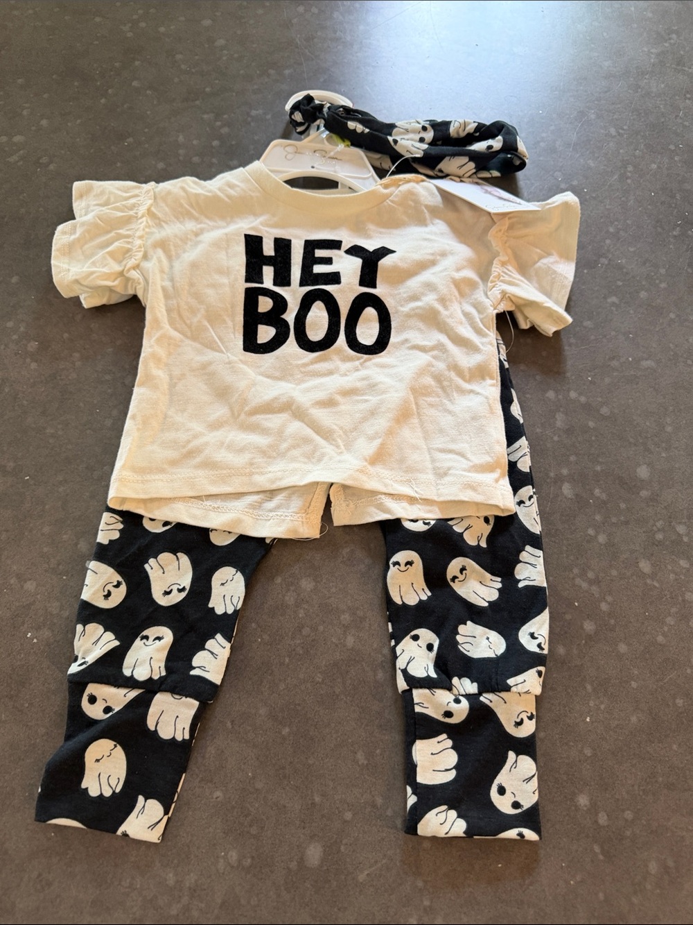 Jessica Simpson Cream 'HEY BOO' Top with Black Ghost Print Leggings Set